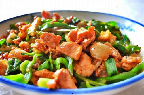 娱乐吃瓜酱辣椒炒肉,带你领略美食与娱乐的双重魅力